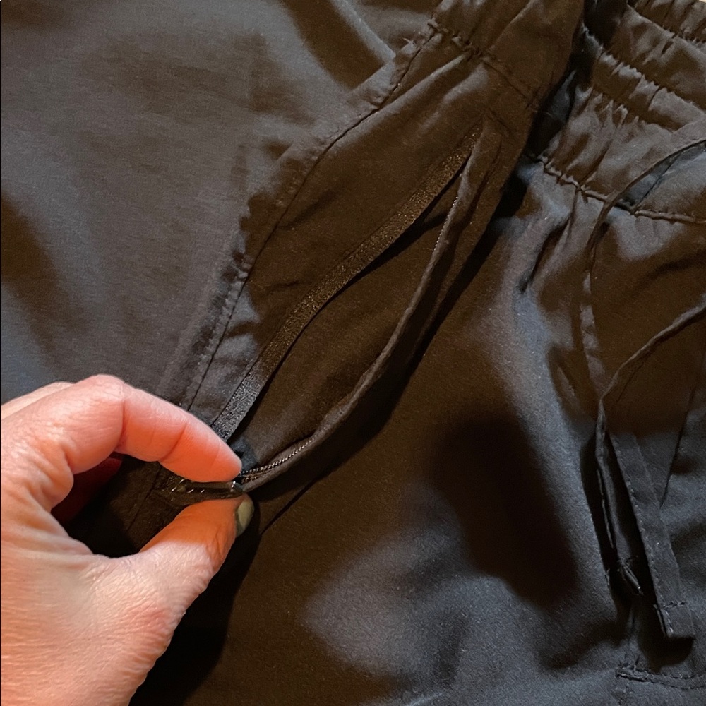 Old Navy Dark Joggers - Picture 4 of 4
